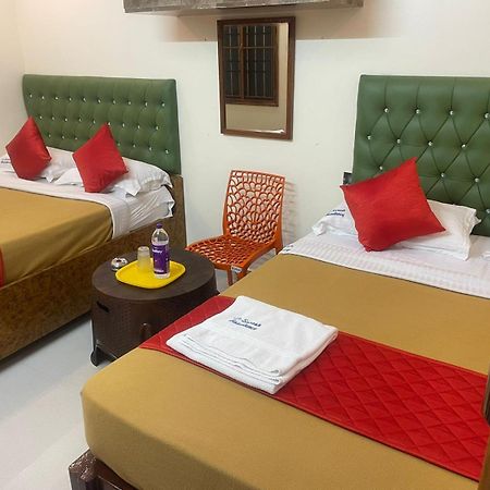 Le Suresh Guest House Puducherry Buitenkant foto