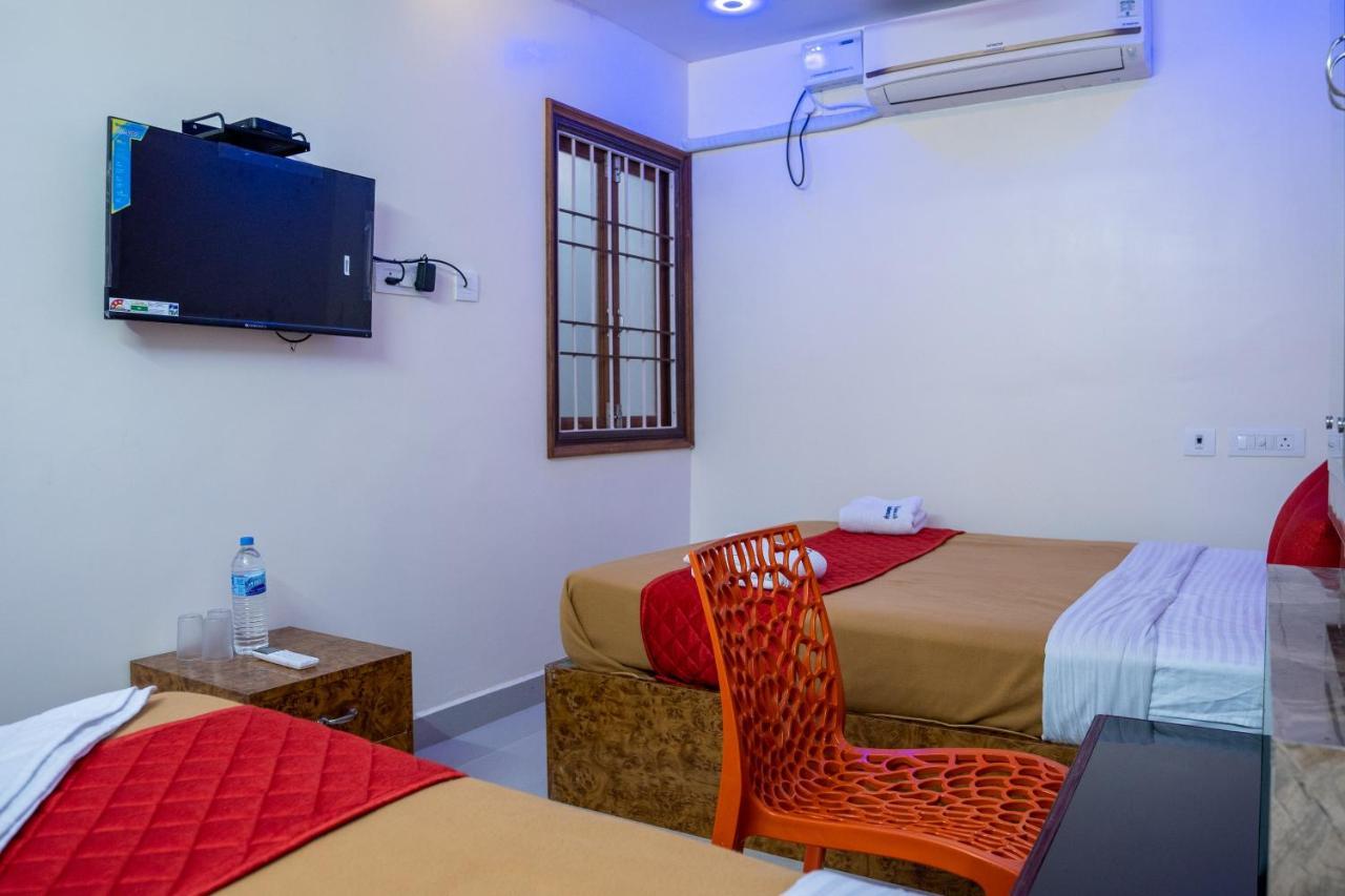 Le Suresh Guest House Puducherry Buitenkant foto