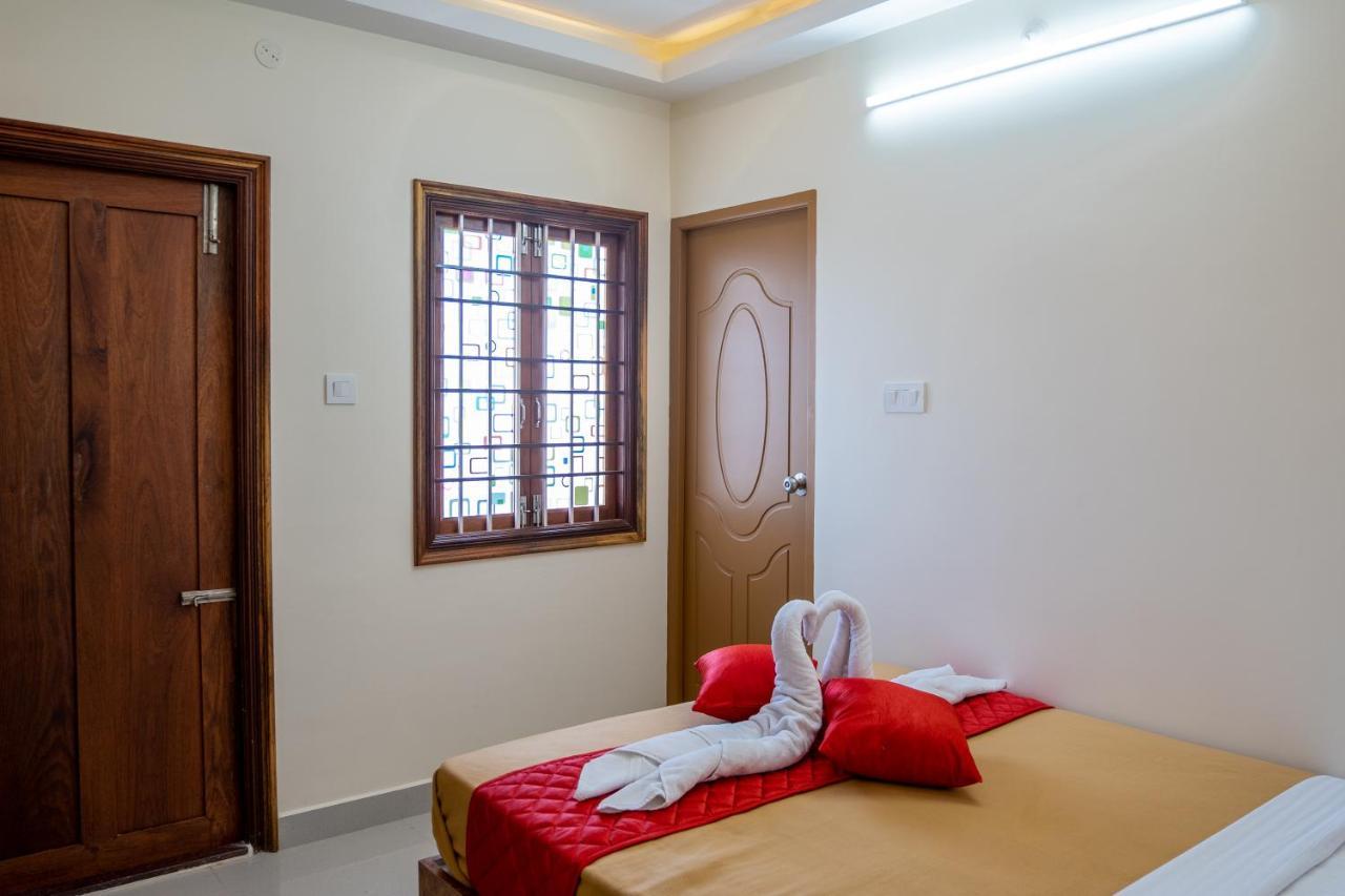 Le Suresh Guest House Puducherry Buitenkant foto